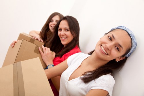 Storage and specialist moving services for removals in Catford